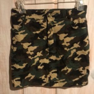 Camouflage miniskirt